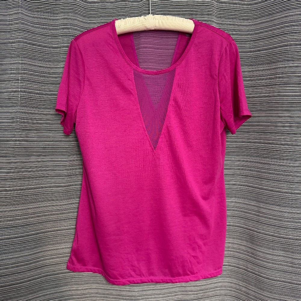 Cascade Sport Pink V-Neck Short Sleeve Top Size Large